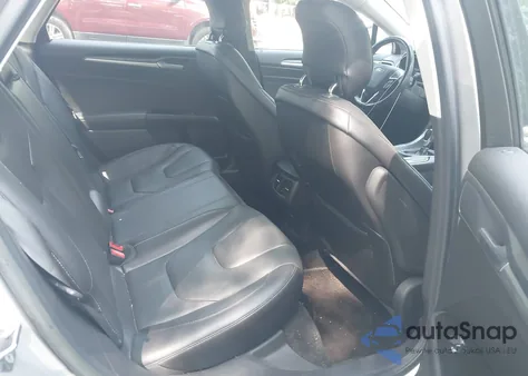 2013 Ford Fusion Titanium z USA, uszkodzony, nr VIN 3FA6P0K90DR101536